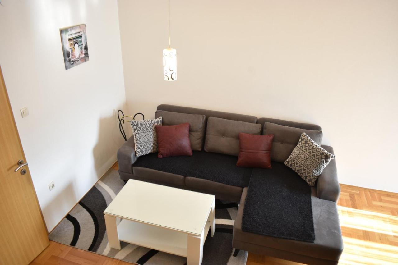 Apartman Archive Jevrejska Banja Luka Bagian luar foto